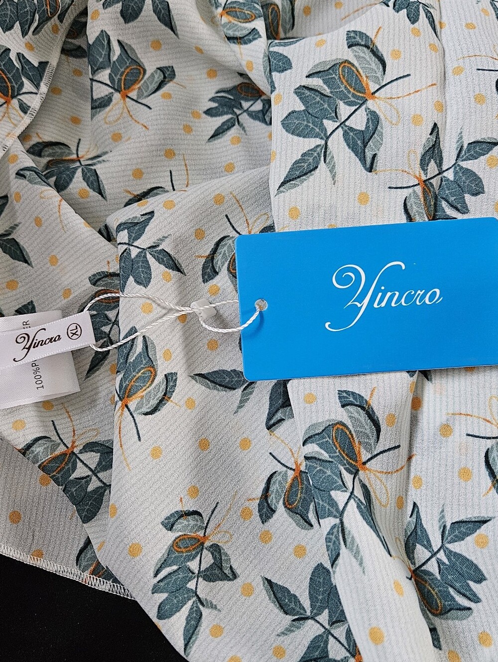 NWT Yincro Cream-colored Sarong With Floral Branch Pattern, Size XL - Picture 3 of 3